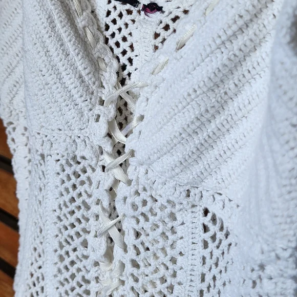 Y2K boho top loose knit lace-up white singlet size 10 - Picture 3 of 10